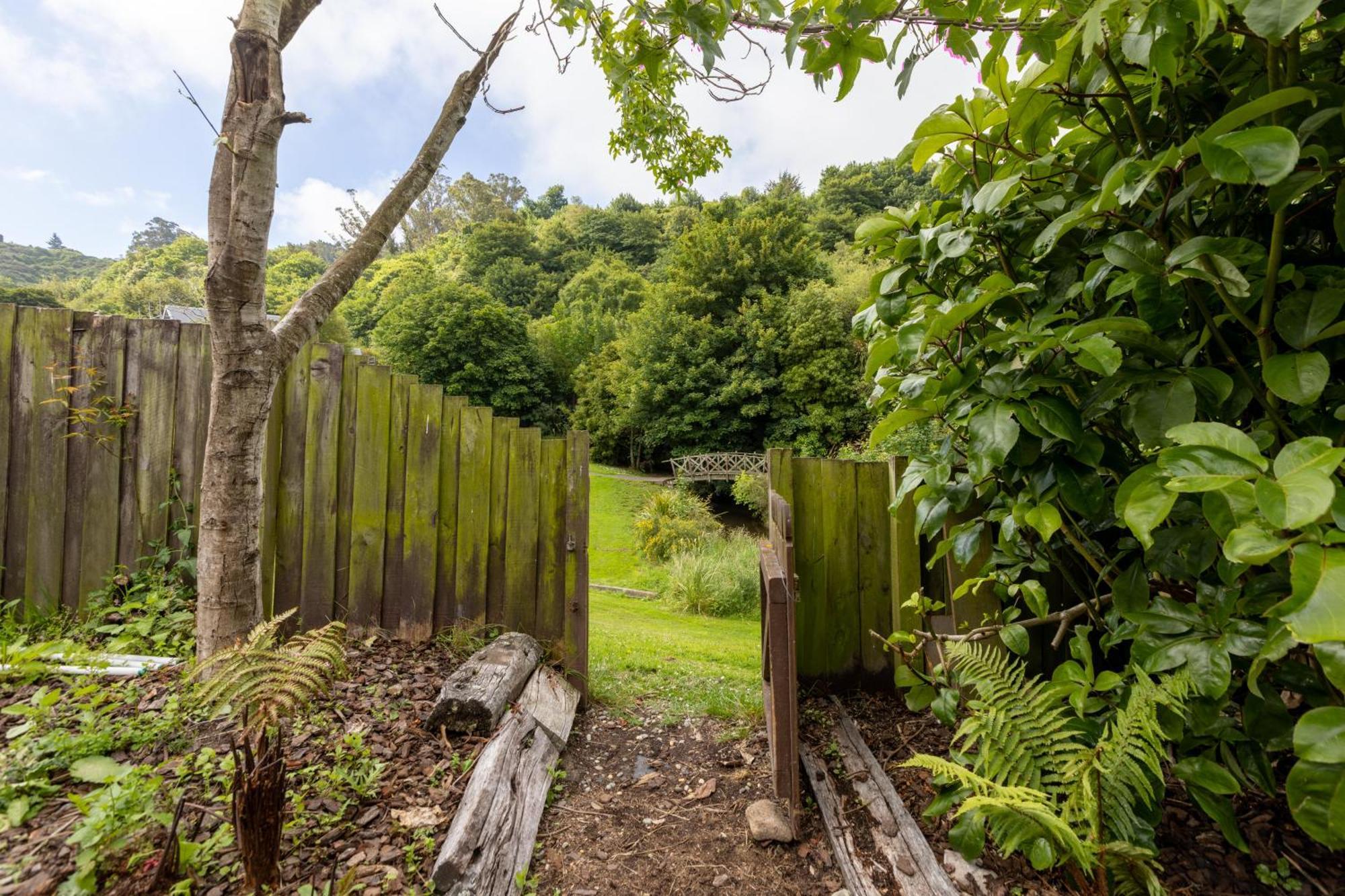 In Town, Close To Nature Apartment Dunedin Bagian luar foto