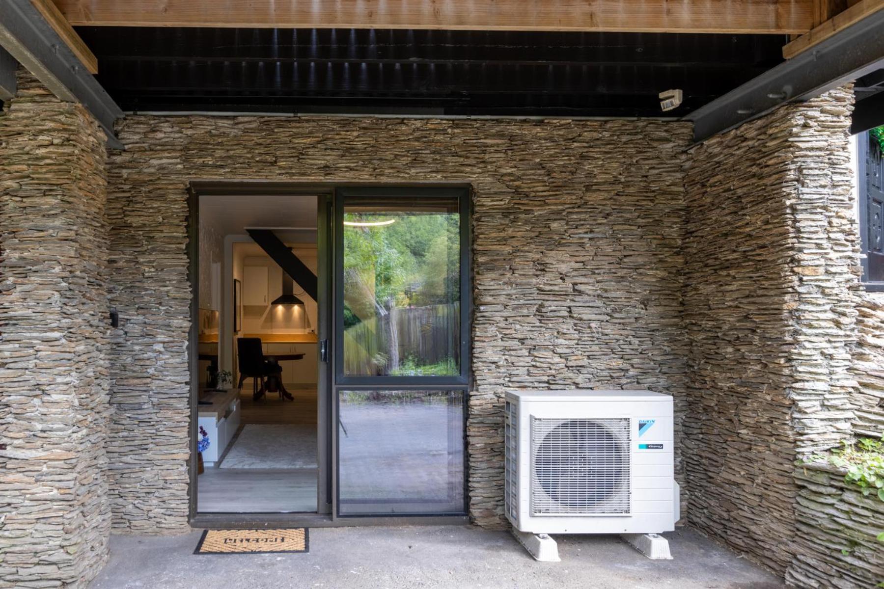 In Town, Close To Nature Apartment Dunedin Bagian luar foto